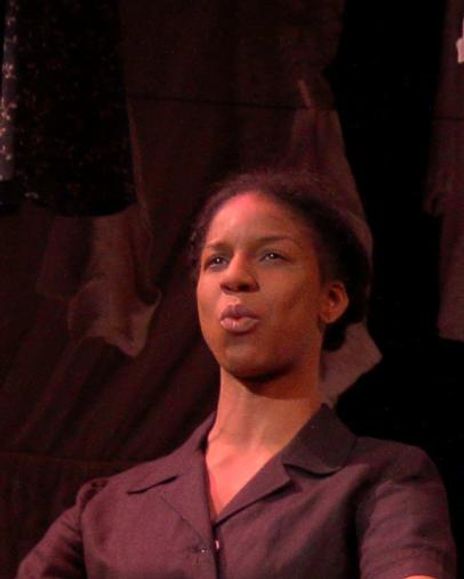 Donna Simone Johnson Headshot