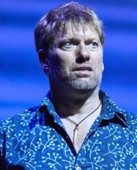 Stephen Beckett Headshot