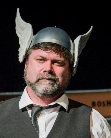 Simon Thorpe Headshot