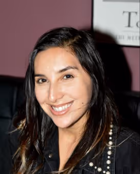 Christina Glur Headshot