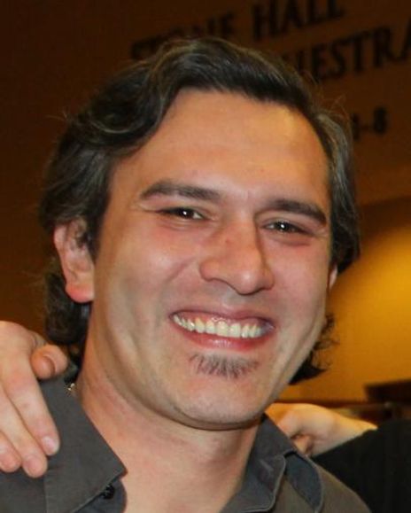 Camilo Bustos Headshot