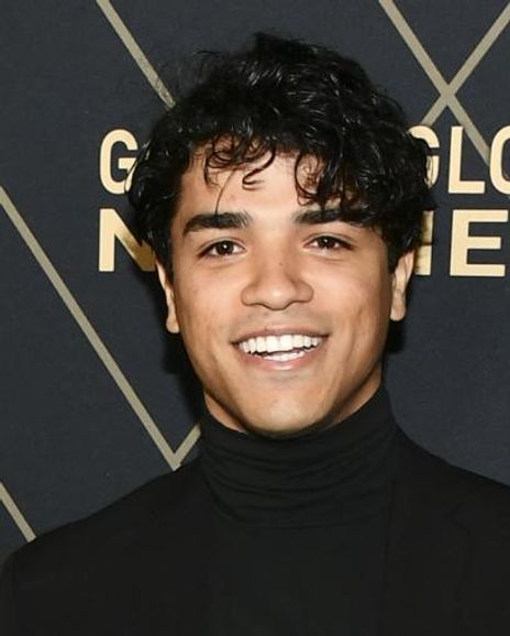 Johnathan Nieves Headshot