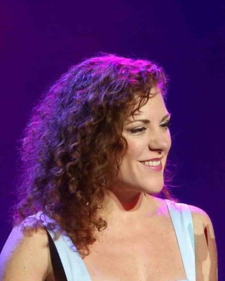 Solange Prat Headshot