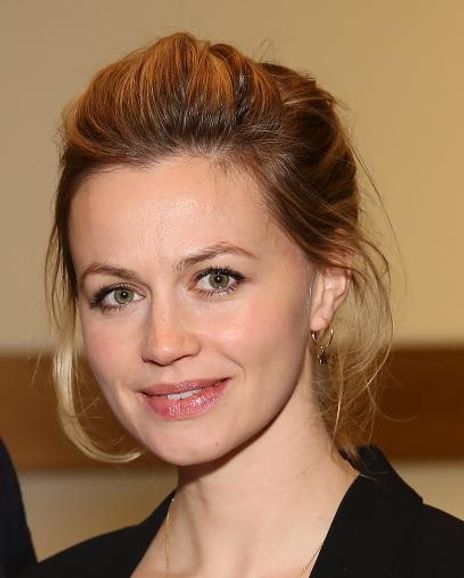 Rebecca Night Headshot