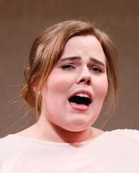 Madison Gallus Headshot