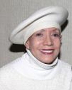 Carla Pinza Headshot