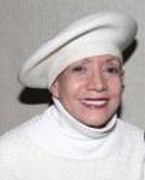 Carla Pinza Headshot