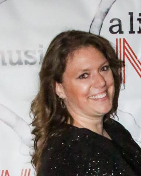 Corey Lynn Howe Headshot