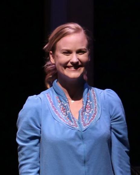 Trudy Turner Headshot