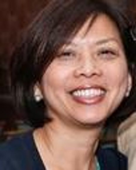 Paula Murray Headshot