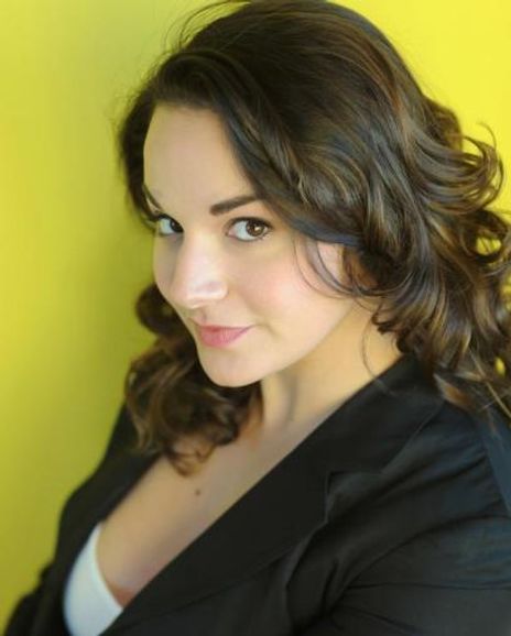 Ashley Wolfe Headshot