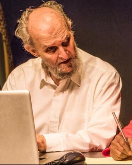 Ernest Pipoly Headshot