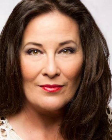 Robyn LeGris Headshot