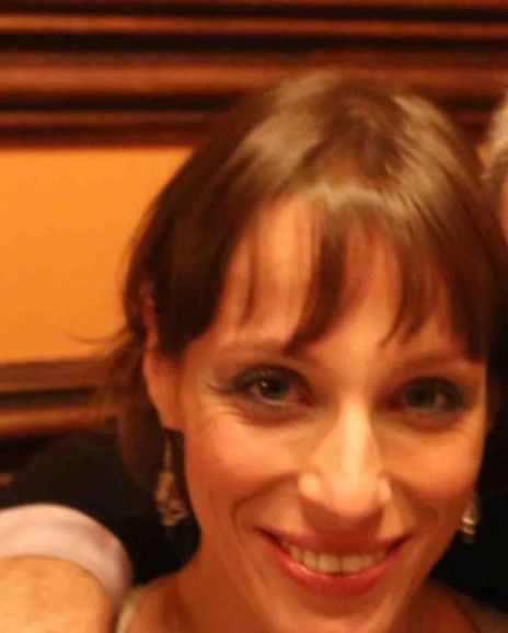 Anya Deutsch Headshot