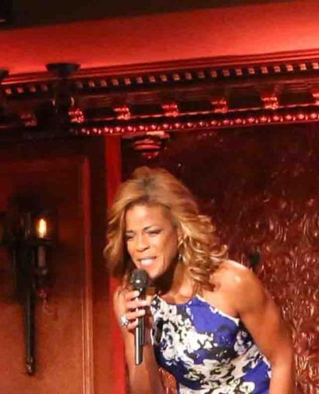 Vicente Archer Headshot