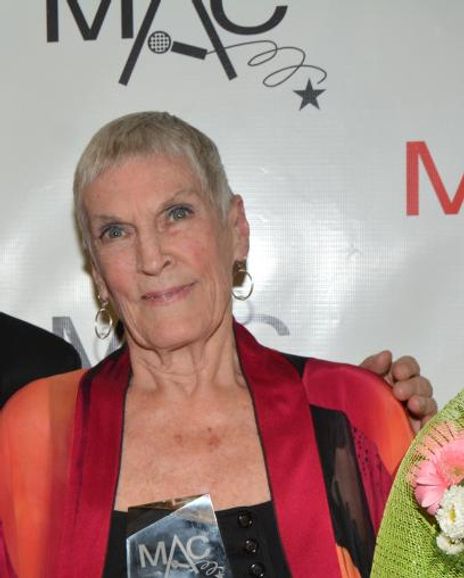 Sally Darling Headshot