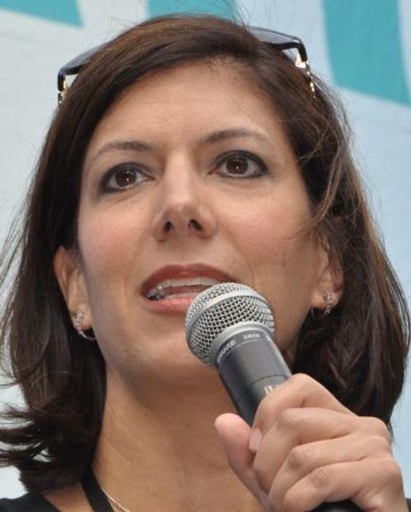 Dena Blizzard Headshot