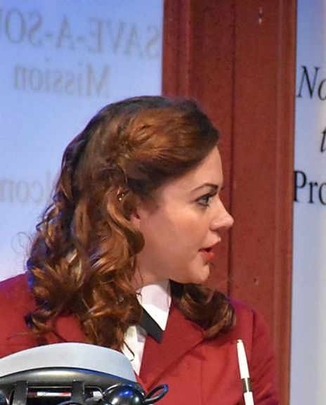 Betsy Norton Headshot