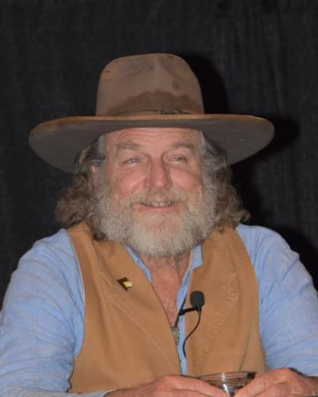 Darby Hinton Headshot