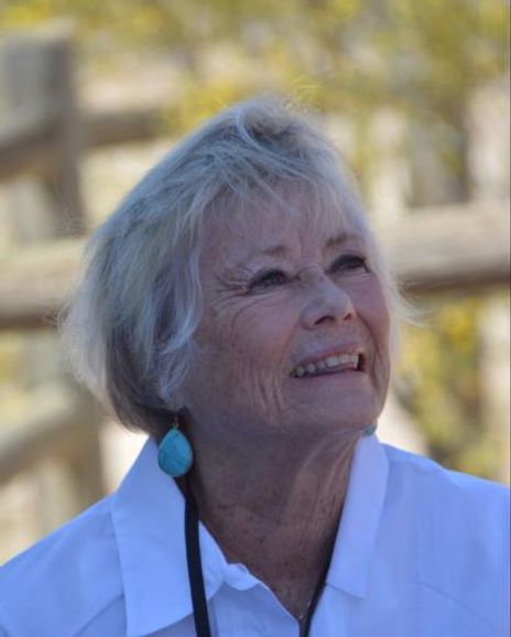 Roberta Shore Headshot