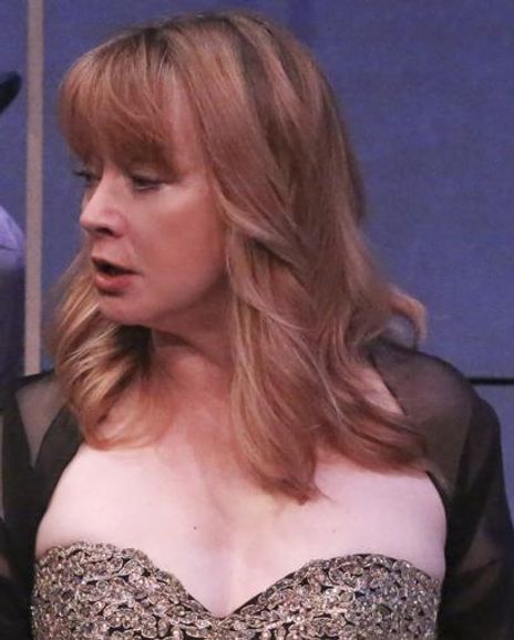 Andrea Evans Headshot