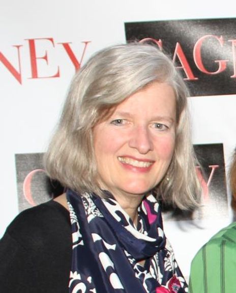 Anne Roberts Headshot