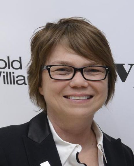 Holly Crenshaw Headshot