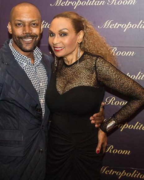 Oliver Reeda Headshot