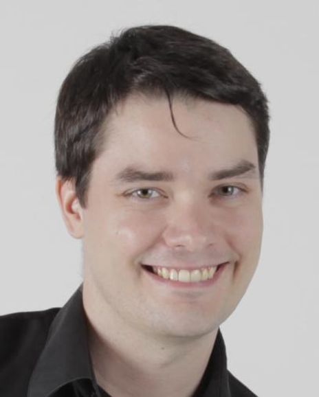 Thomas Royce Daniels Headshot