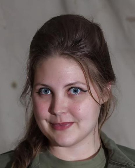 Ivory Stahly Headshot