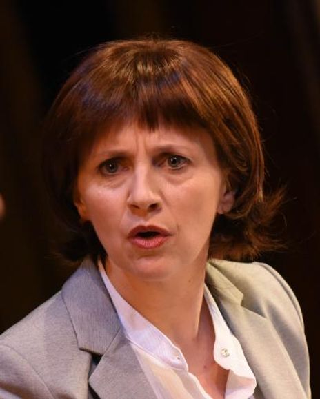 Rebecca Manley Headshot