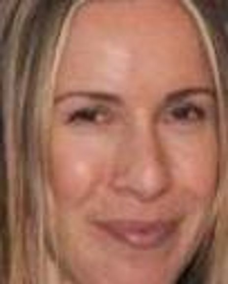 Josy Capkun Headshot