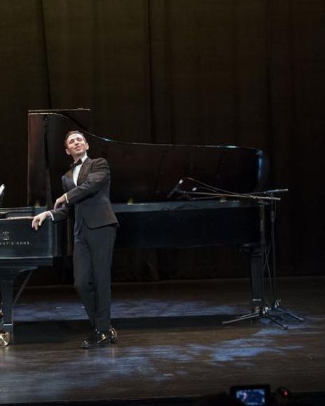 Bryan Wagorn Headshot