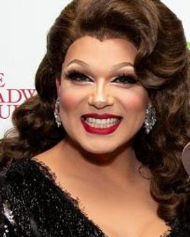 Alexis Michelle Headshot