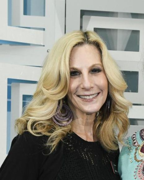 Randi Schatz Headshot