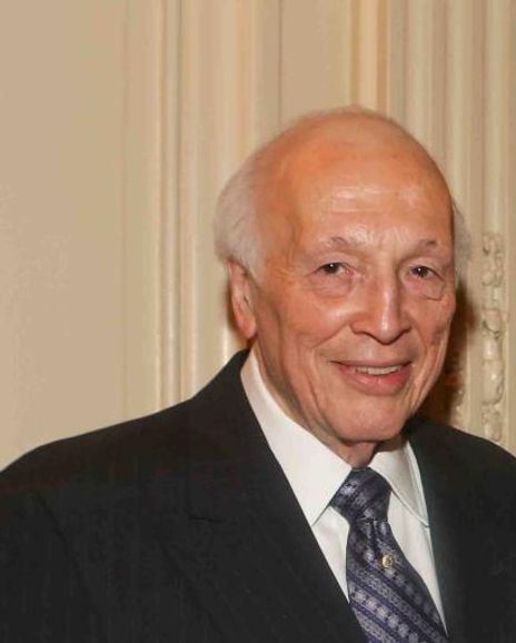 Melvin Stecher Headshot