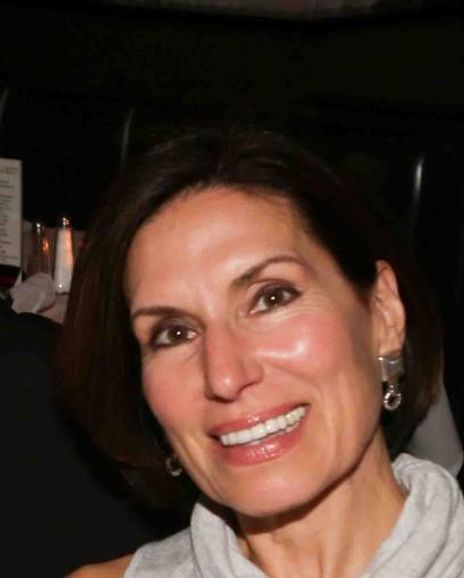 Lynne Linchytz Headshot