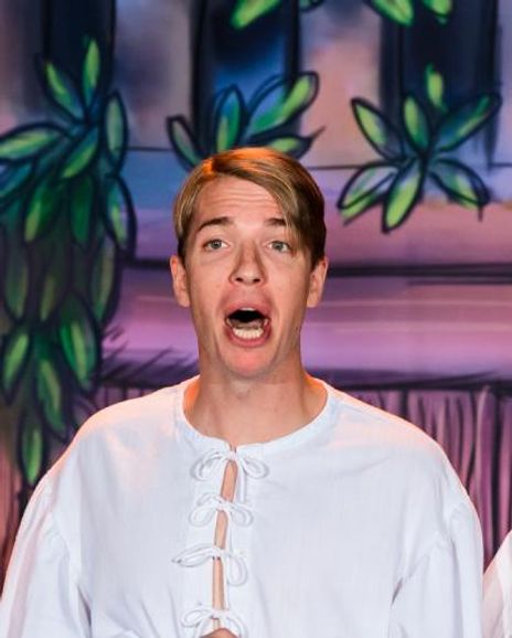 Teddy Spencer Headshot