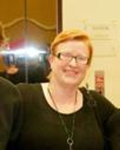 Janet Poelsma Headshot