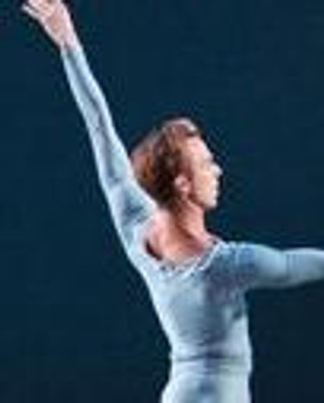 Simone Messmer Headshot