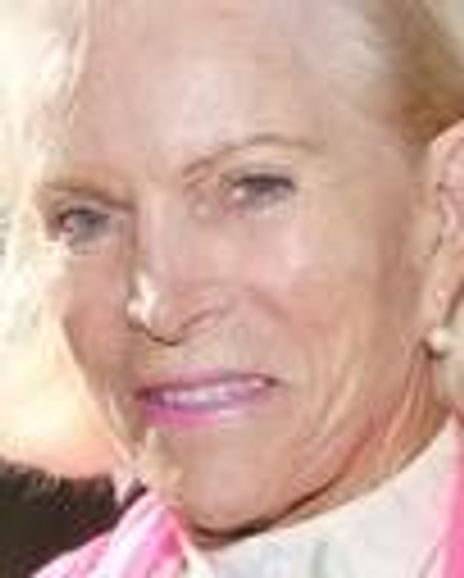 Hildegard Jones Headshot