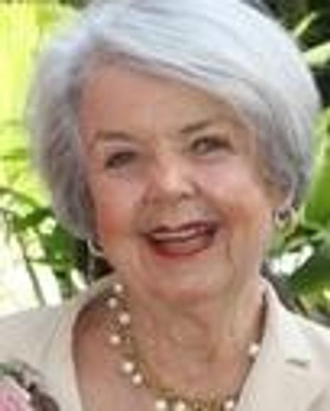 Mary Louise Schwab Headshot