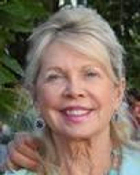 Rita Lazzara Headshot