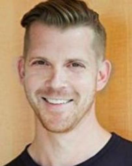 Adrian Salpeter Headshot