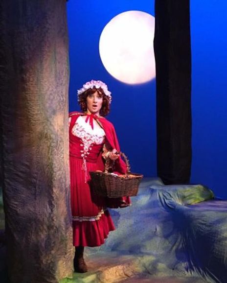 Grace Austin Headshot