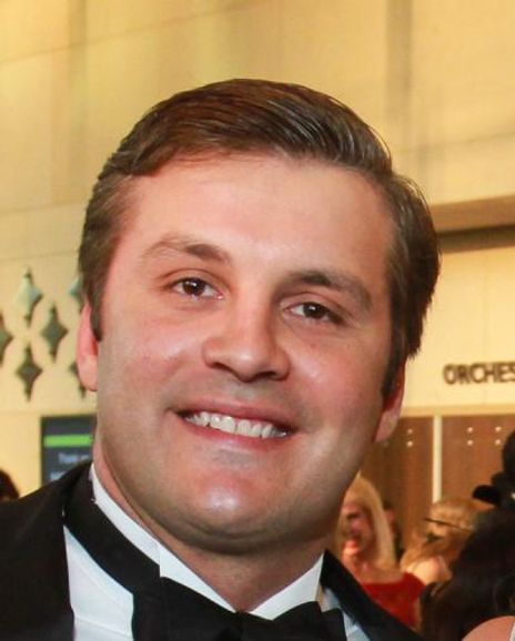 Dallas Hall Headshot