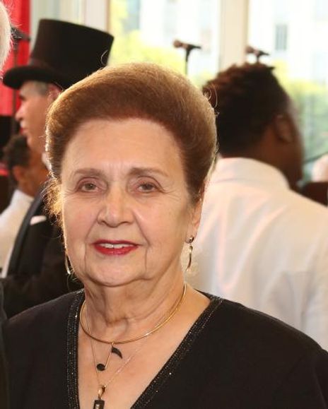 Helen Shaffer Headshot