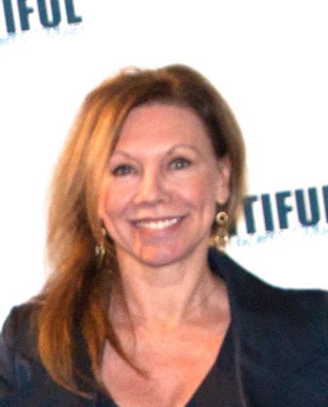 Amanda Turner Headshot