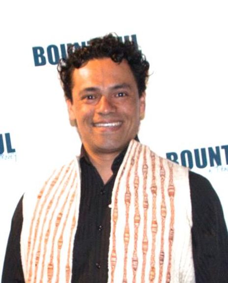 Daniel Fetecua Headshot