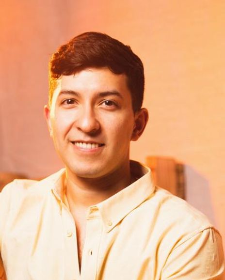 Michael Salinas Headshot